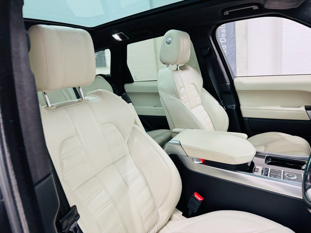 Used Land Rover Range Rover Sport 2015 for sale - 76686285: Photo 9