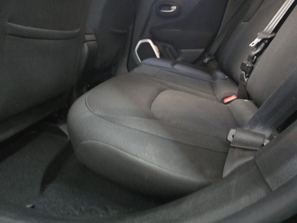 Used Jeep Renegade 2016 for sale - 77748900: Photo 18