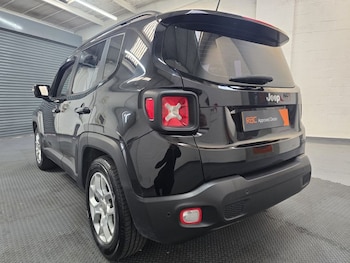 Used Jeep Renegade 2016 for sale - 77748900: Photo