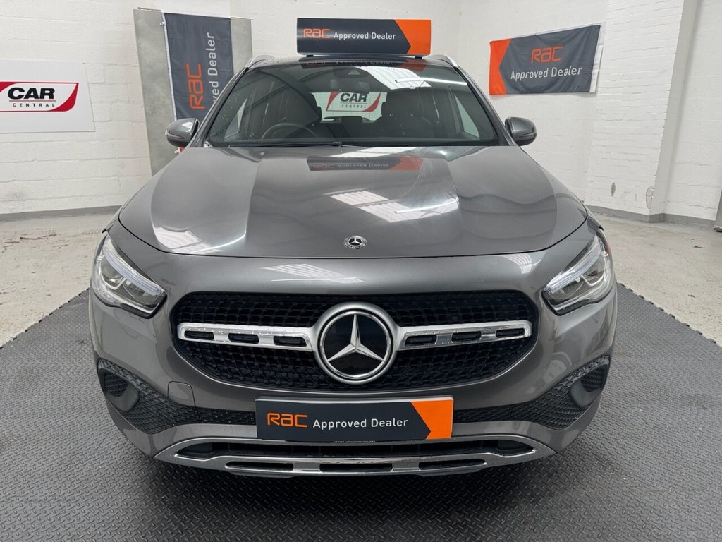 Used Mercedes-Benz GLA 2020 for sale - 76724590: Photo 2