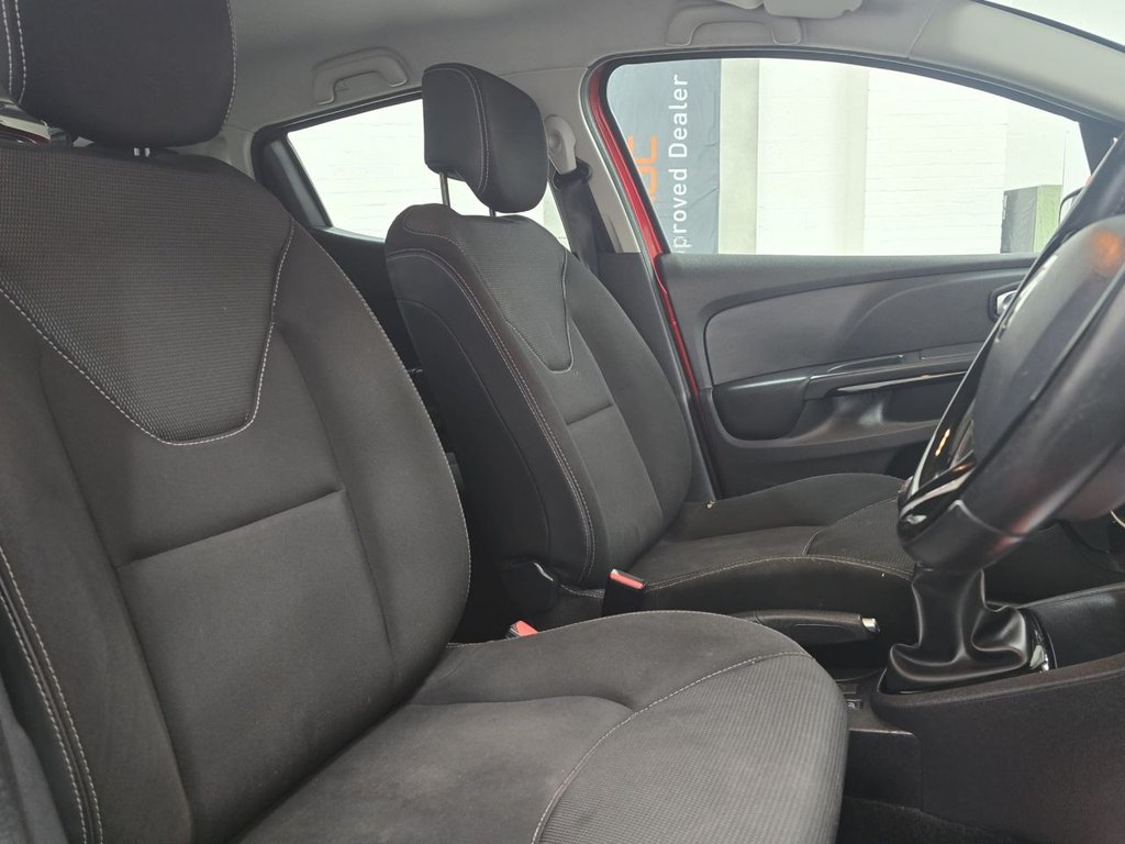 Used Renault Clio 2016 for sale - 77609066: Photo 12