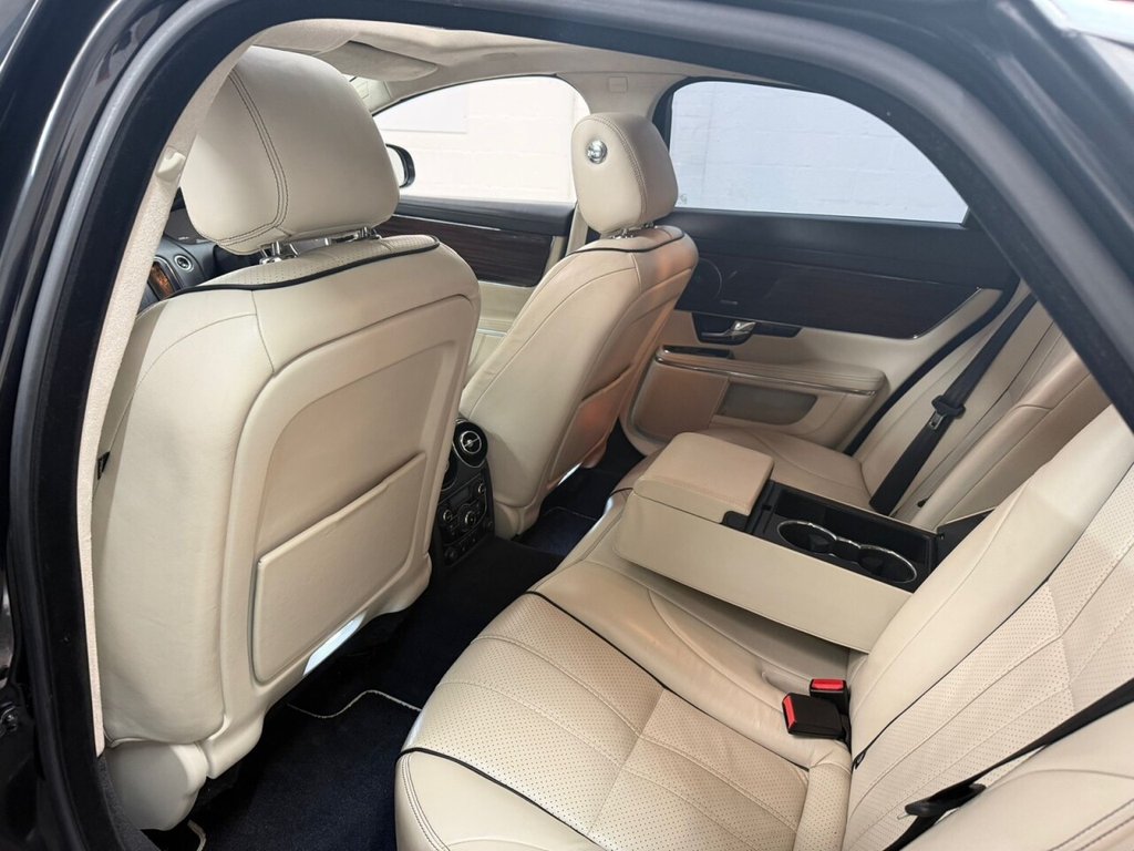Used Jaguar XJ 2012 for sale - 77075480: Photo 33