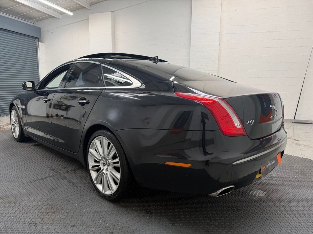 Used Jaguar XJ 2012 for sale - 77075480: Photo 4