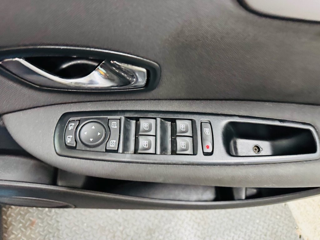 Used Renault Scenic 2015 for sale - 76841063: Photo 13