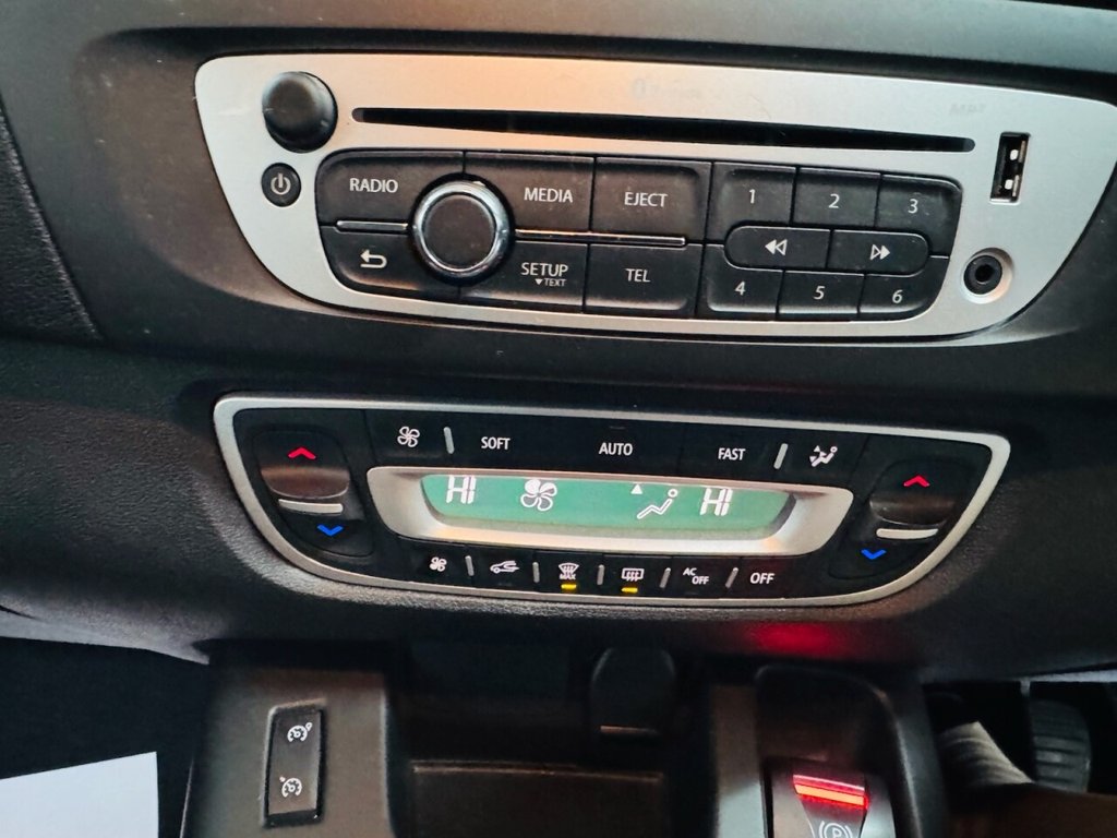 Used Renault Scenic 2015 for sale - 76841063: Photo 16