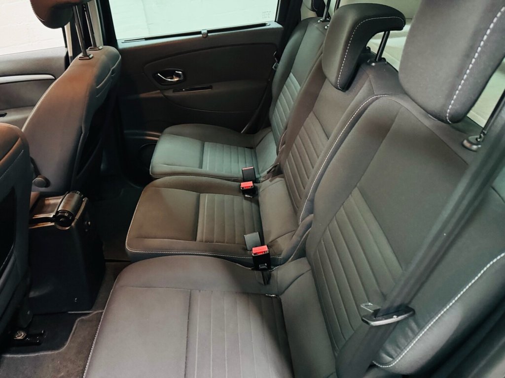 Used Renault Scenic 2015 for sale - 76841063: Photo 24