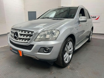 Used Mercedes-Benz M Class 2010 for sale - 79545235: Photo