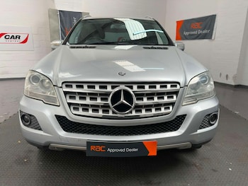 Used Mercedes-Benz M Class 2010 for sale - 79545235: Photo