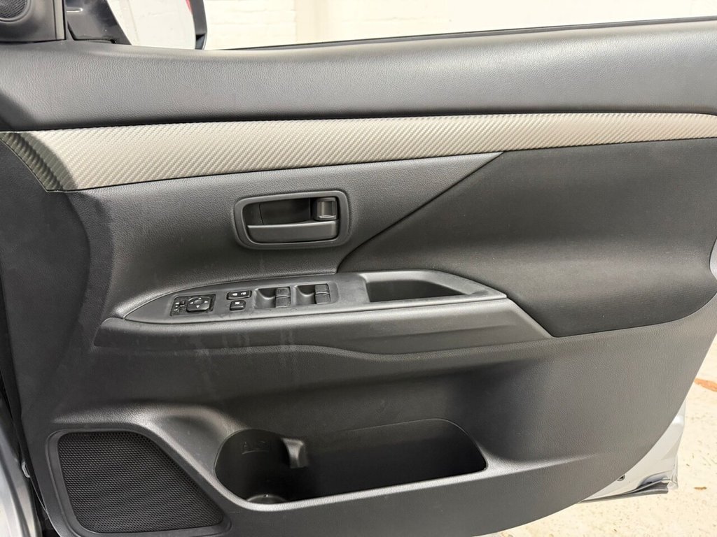 Used Mitsubishi Outlander 2016 for sale - 77007708: Photo 12