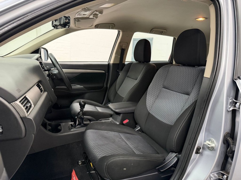 Used Mitsubishi Outlander 2016 for sale - 77007708: Photo 25
