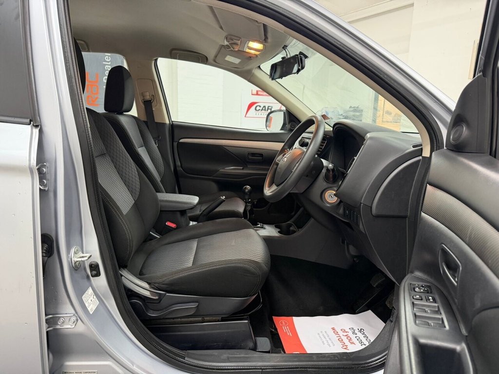 Used Mitsubishi Outlander 2016 for sale - 77007708: Photo 9