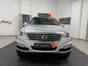 Used Ssangyong Rexton 2015 for sale - 76954028: Photo