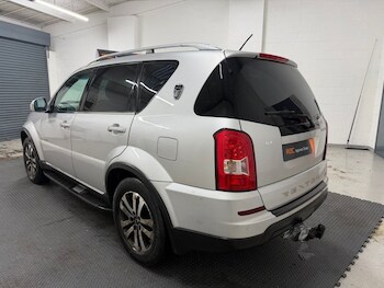 Used Ssangyong Rexton 2015 for sale - 76954028: Photo