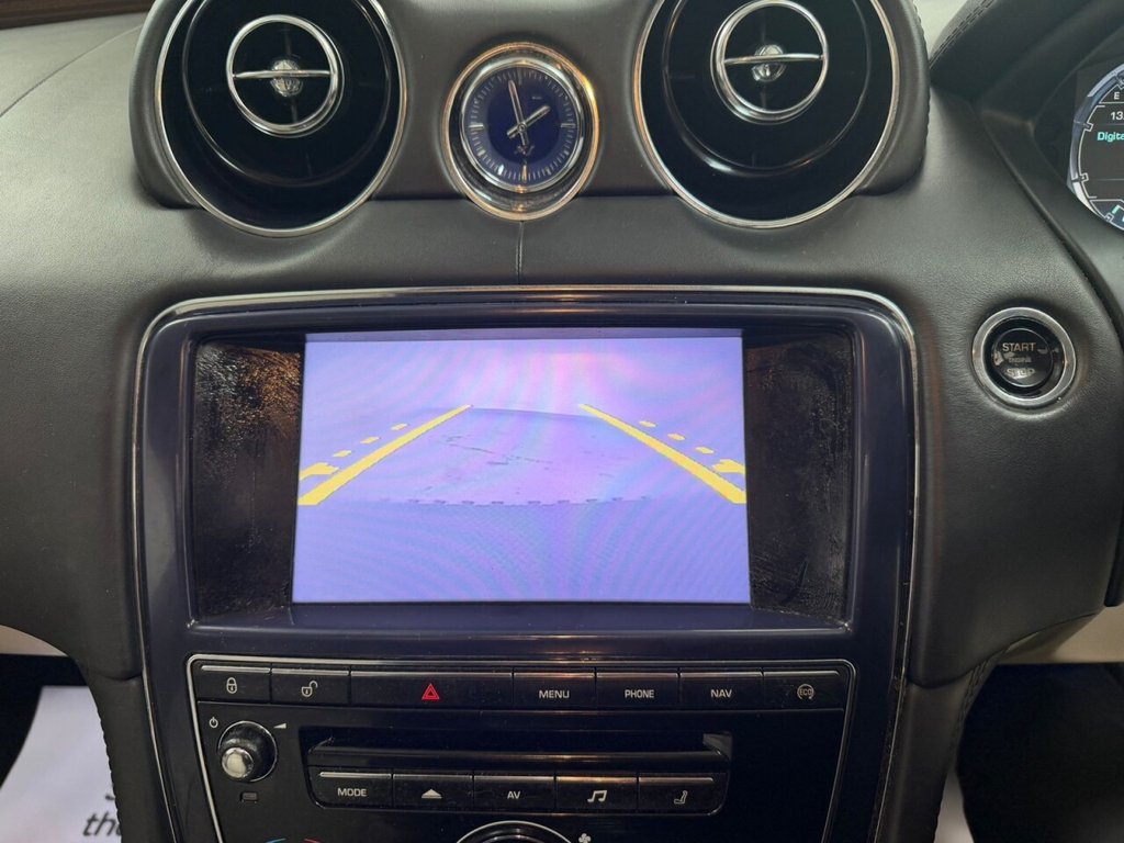 Used Jaguar XJ 2012 for sale - 76934458: Photo 21