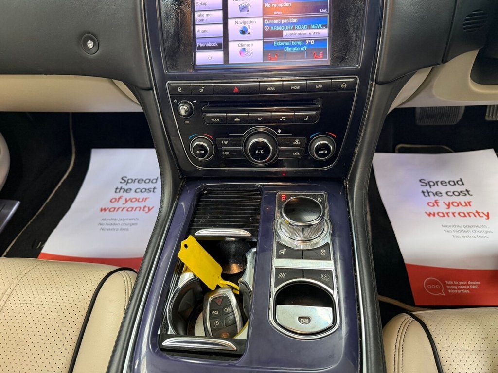 Used Jaguar XJ 2012 for sale - 76934458: Photo 23