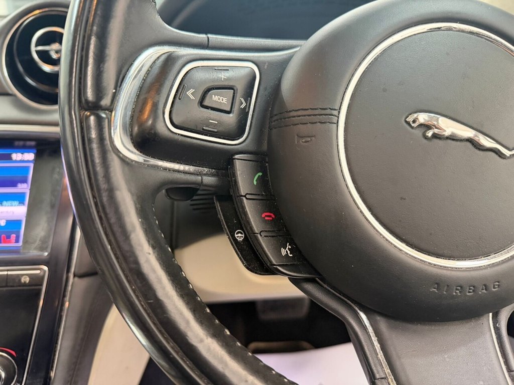 Used Jaguar XJ 2012 for sale - 76934458: Photo 24