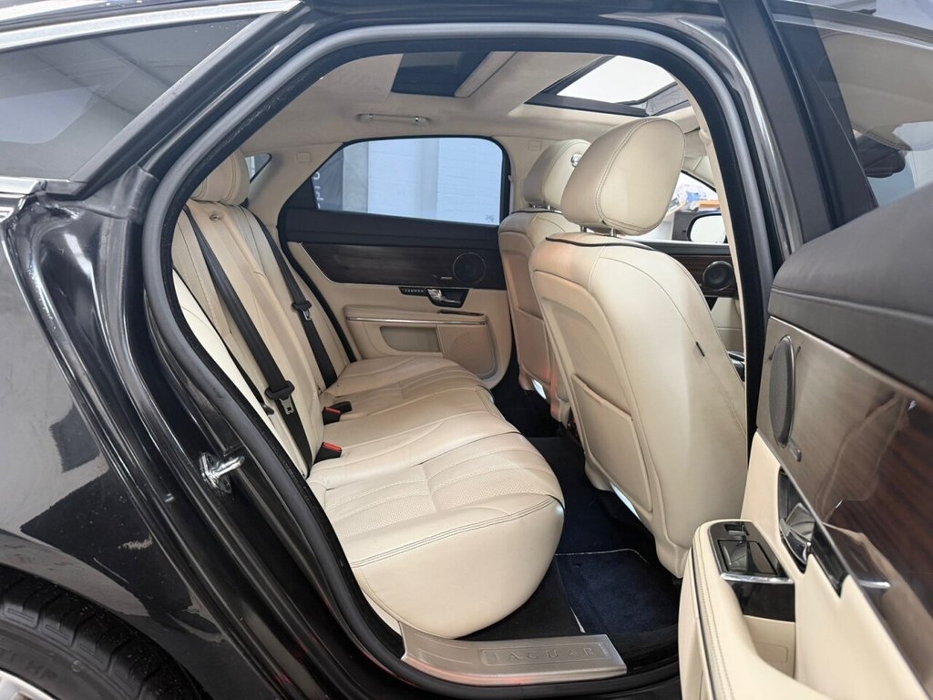 Used Jaguar XJ 2012 for sale - 76934458: Photo 28