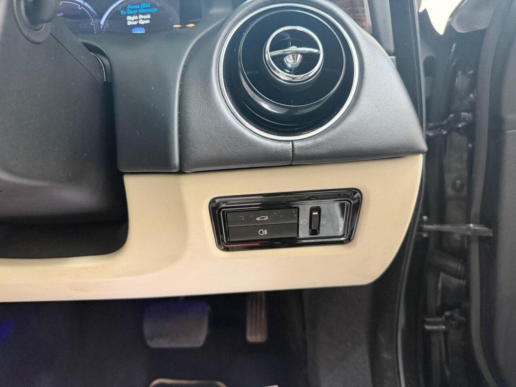 Used Jaguar XJ 2012 for sale - 76934458: Photo 29