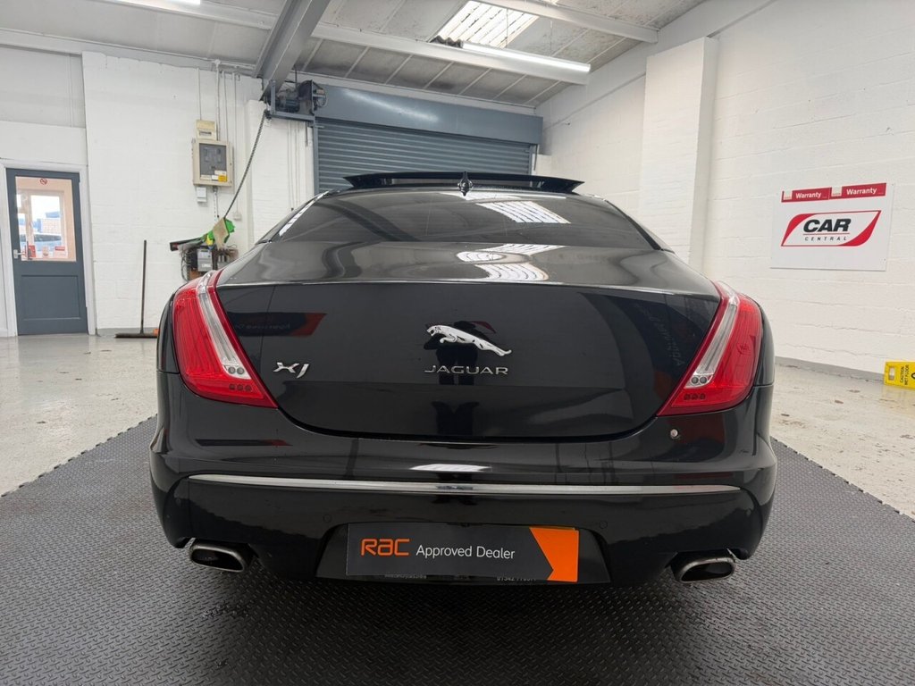 Used Jaguar XJ 2012 for sale - 76934458: Photo 5