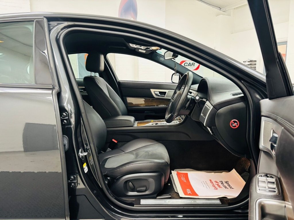 Used Jaguar XF 2014 for sale - 76396400: Photo 9