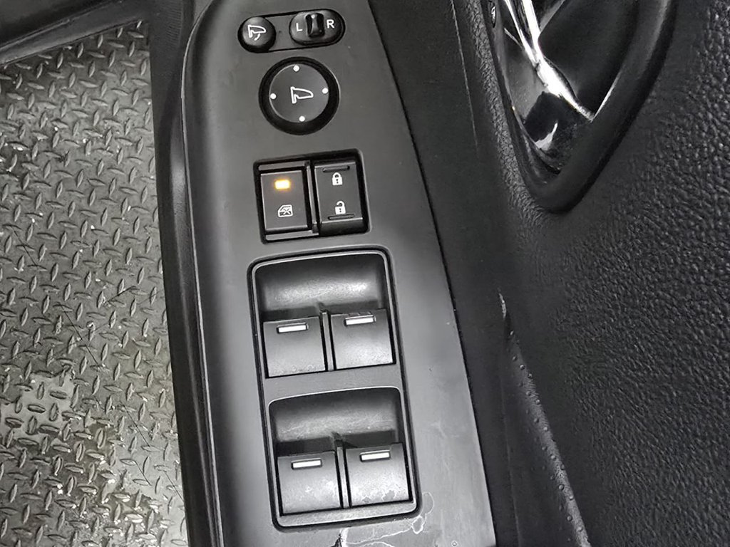 Used Honda CR-V 2012 for sale - 77302610: Photo 17