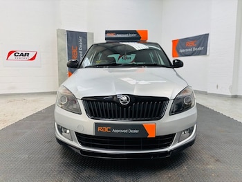 Used Skoda Fabia 2014 for sale - 76604793: Photo