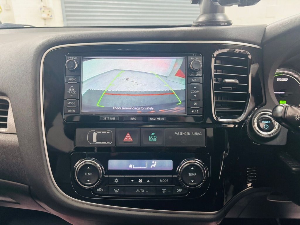 Used Mitsubishi Outlander 2015 for sale - 76546832: Photo 11