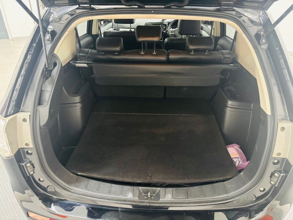 Used Mitsubishi Outlander 2015 for sale - 76546832: Photo 19