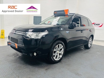 Used Mitsubishi Outlander 2015 for sale - 76546832: Photo