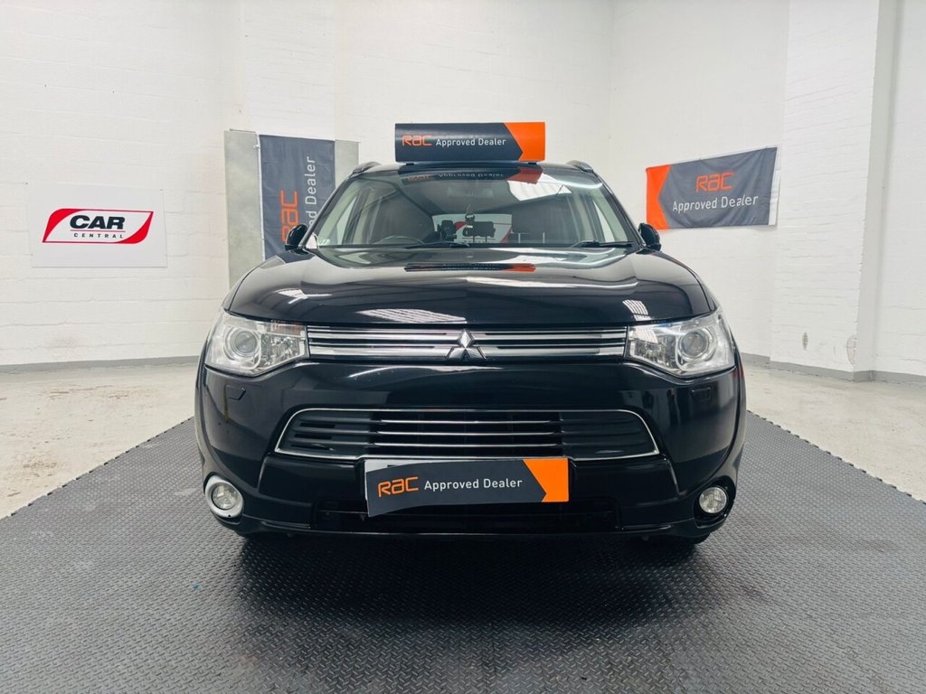 Used Mitsubishi Outlander 2015 for sale - 76546832: Photo 2