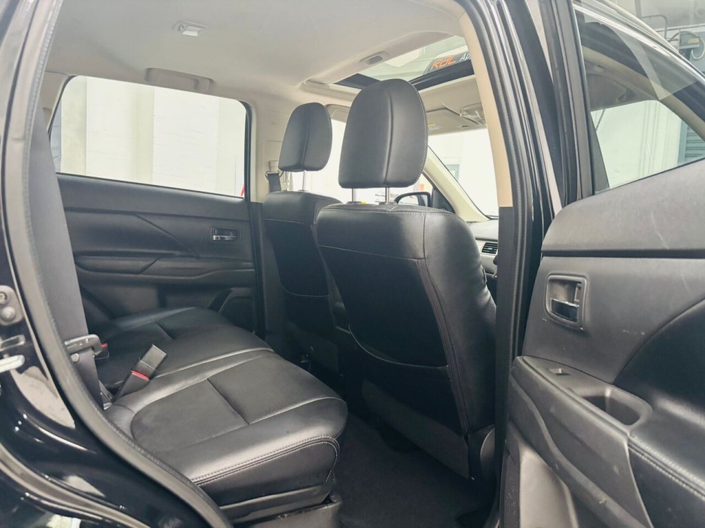 Used Mitsubishi Outlander 2015 for sale - 76546832: Photo 27