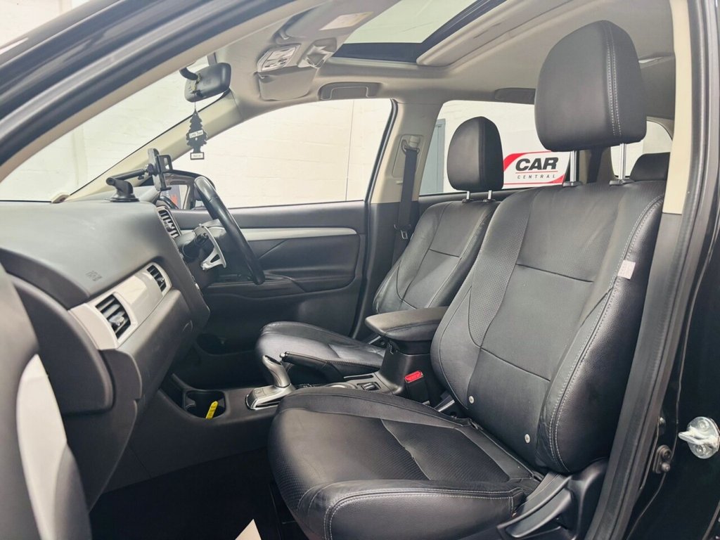 Used Mitsubishi Outlander 2015 for sale - 76546832: Photo 29