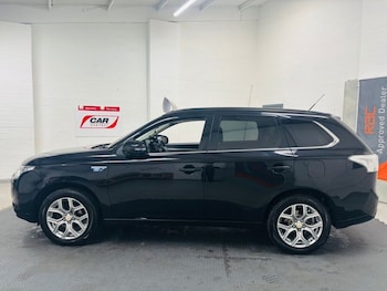 Used Mitsubishi Outlander 2015 for sale - 76546832: Photo