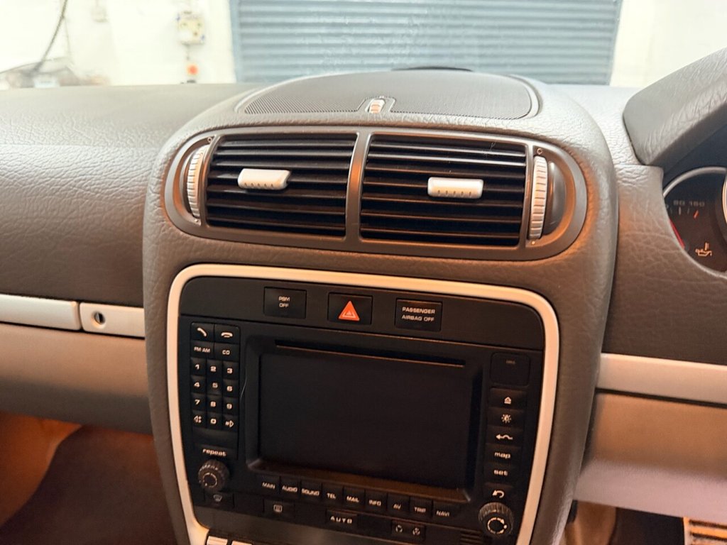 Used Porsche Cayenne 2004 for sale - 77171867: Photo 12