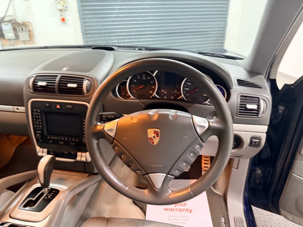 Used Porsche Cayenne 2004 for sale - 77171867: Photo 9