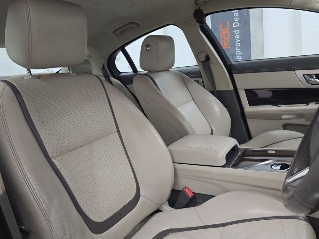 Used Jaguar XF 2012 for sale - 77583876: Photo 10