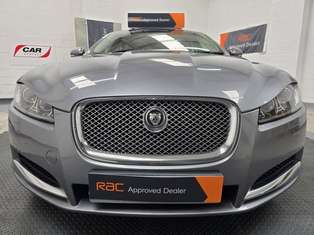 Used Jaguar XF 2012 for sale - 77583876: Photo 2