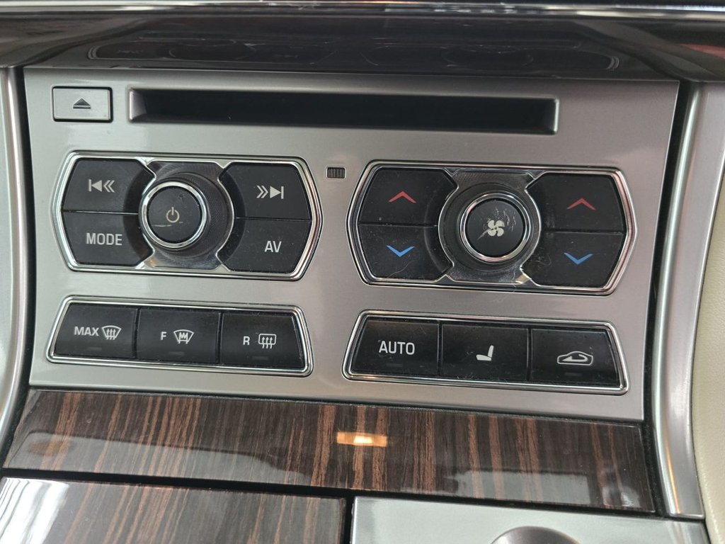 Used Jaguar XF 2012 for sale - 77583876: Photo 21