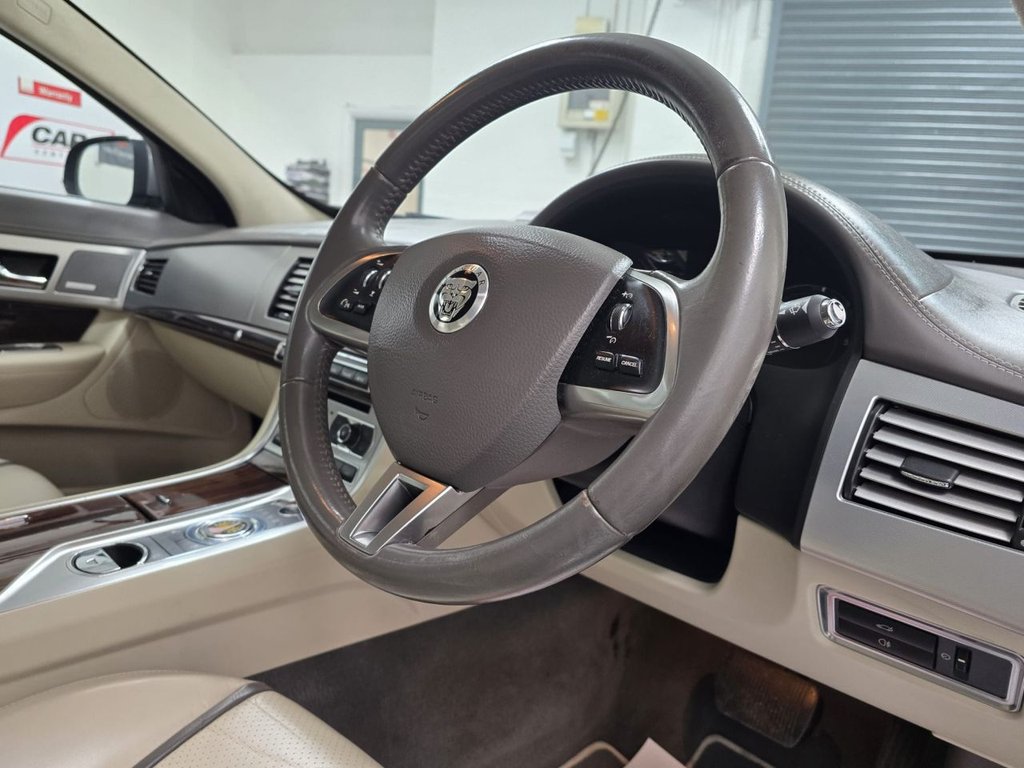 Used Jaguar XF 2012 for sale - 77583876: Photo 9