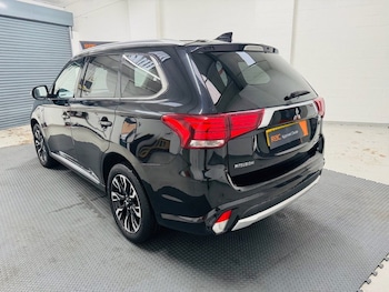 Used Mitsubishi Outlander 2016 for sale - 76430312: Photo