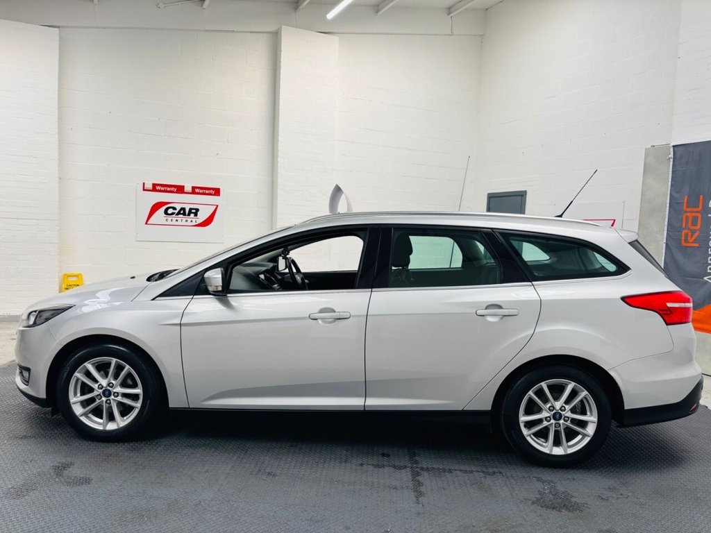 Used Ford Focus 2015 for sale - 76496171: Photo 3