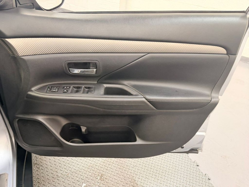Used Mitsubishi Outlander 2014 for sale - 77655064: Photo 26