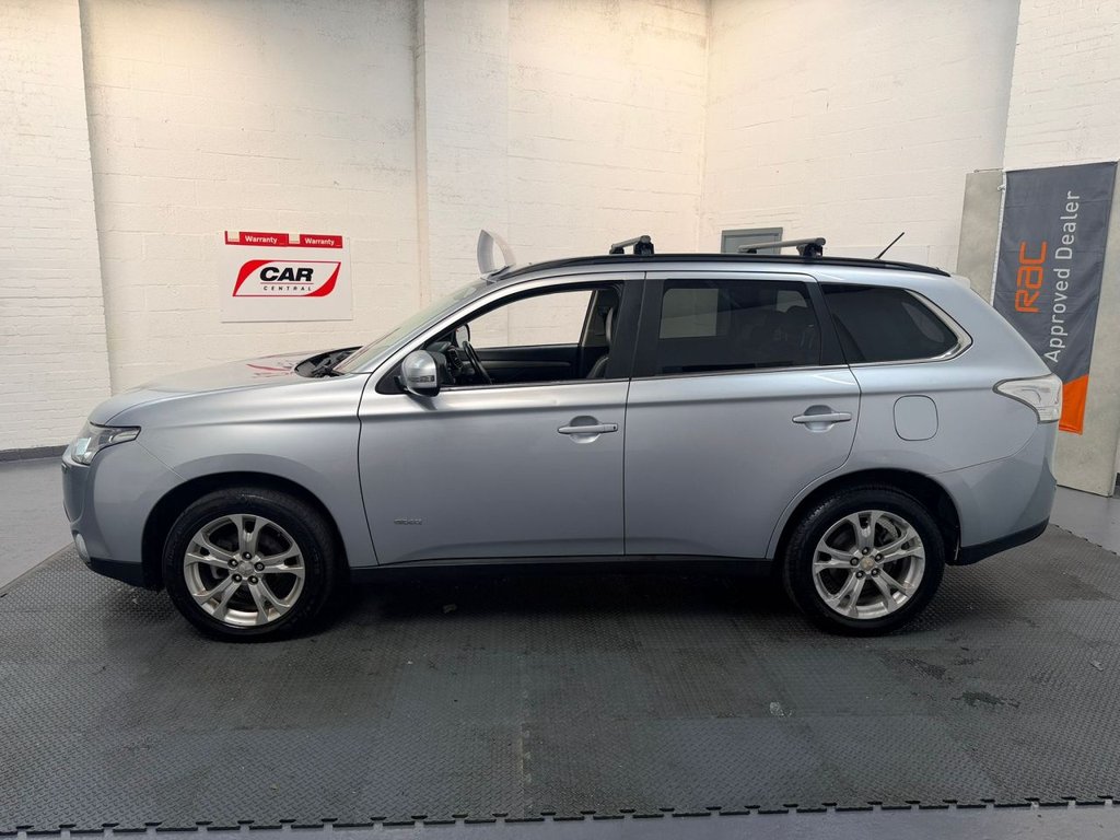 Used Mitsubishi Outlander 2014 for sale - 77655064: Photo 3