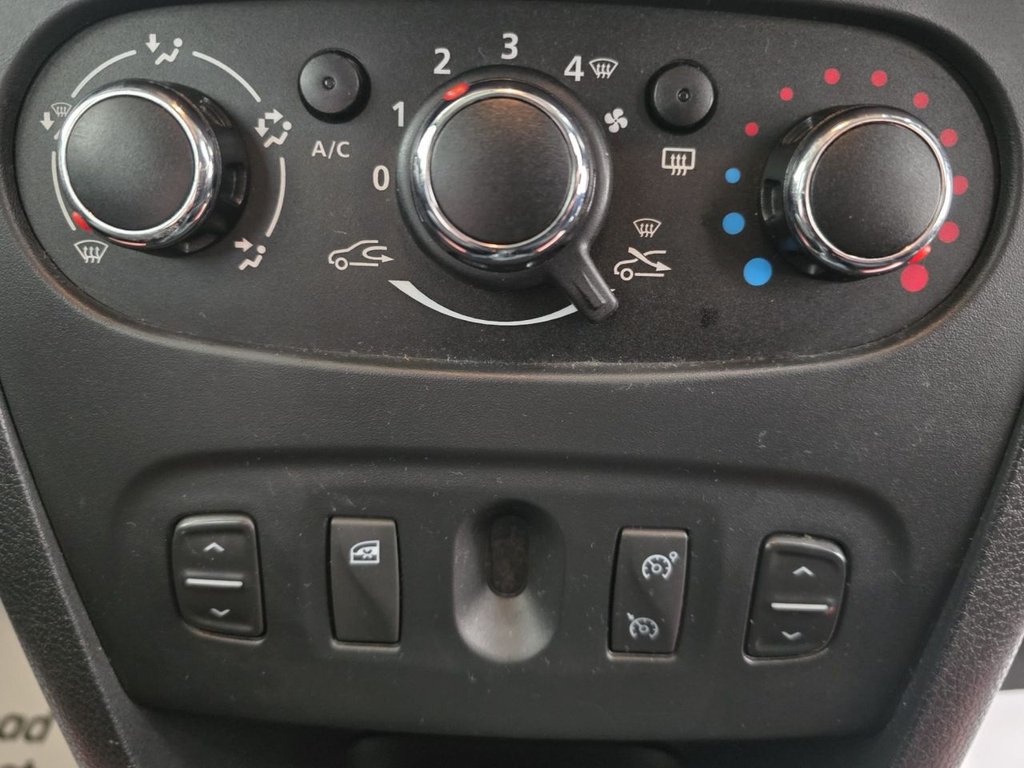 Used Dacia Sandero Stepway 2015 for sale - 77313318: Photo 14