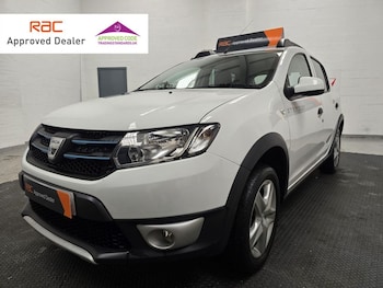 Used Dacia Sandero Stepway 2015 for sale - 77313318: Photo