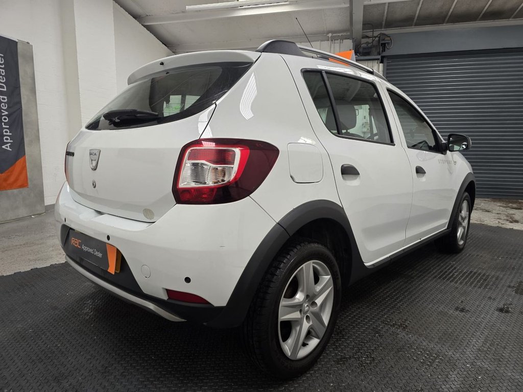 Used Dacia Sandero Stepway 2015 for sale - 77313318: Photo 6