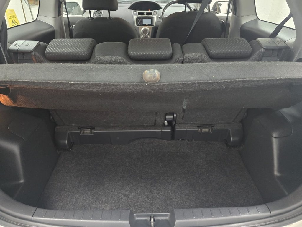 Used Toyota Yaris 2011 for sale - 77627364: Photo 13