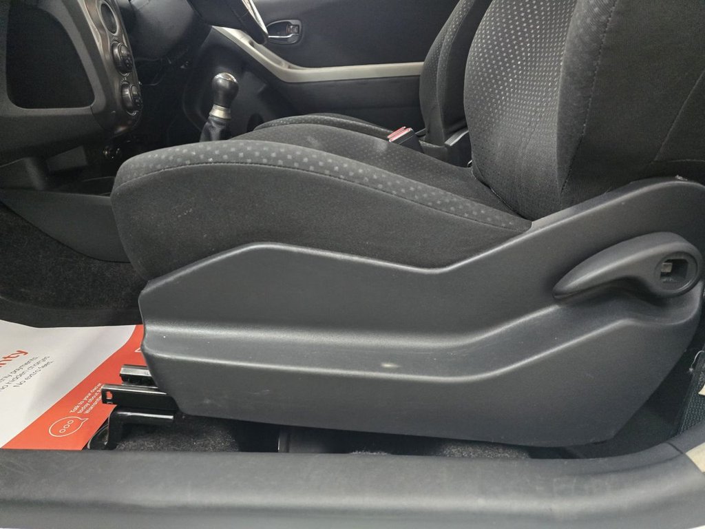 Used Toyota Yaris 2011 for sale - 77627364: Photo 16