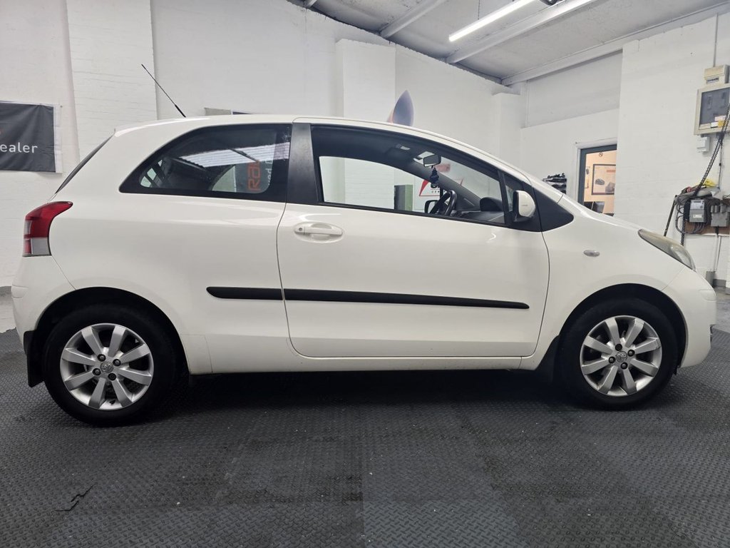 Used Toyota Yaris 2011 for sale - 77627364: Photo 7