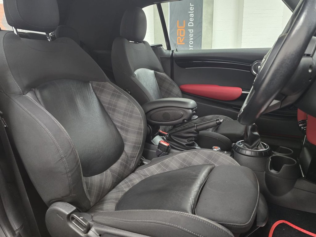 Used MINI Convertible 2016 for sale - 77507373: Photo 17